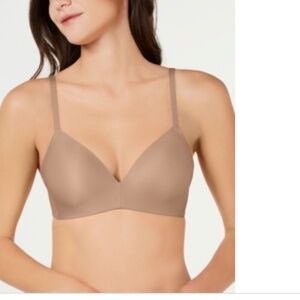 B.tempt'd by Wacoal Women's Future Foundation Wire Free Contour Bra NWT
